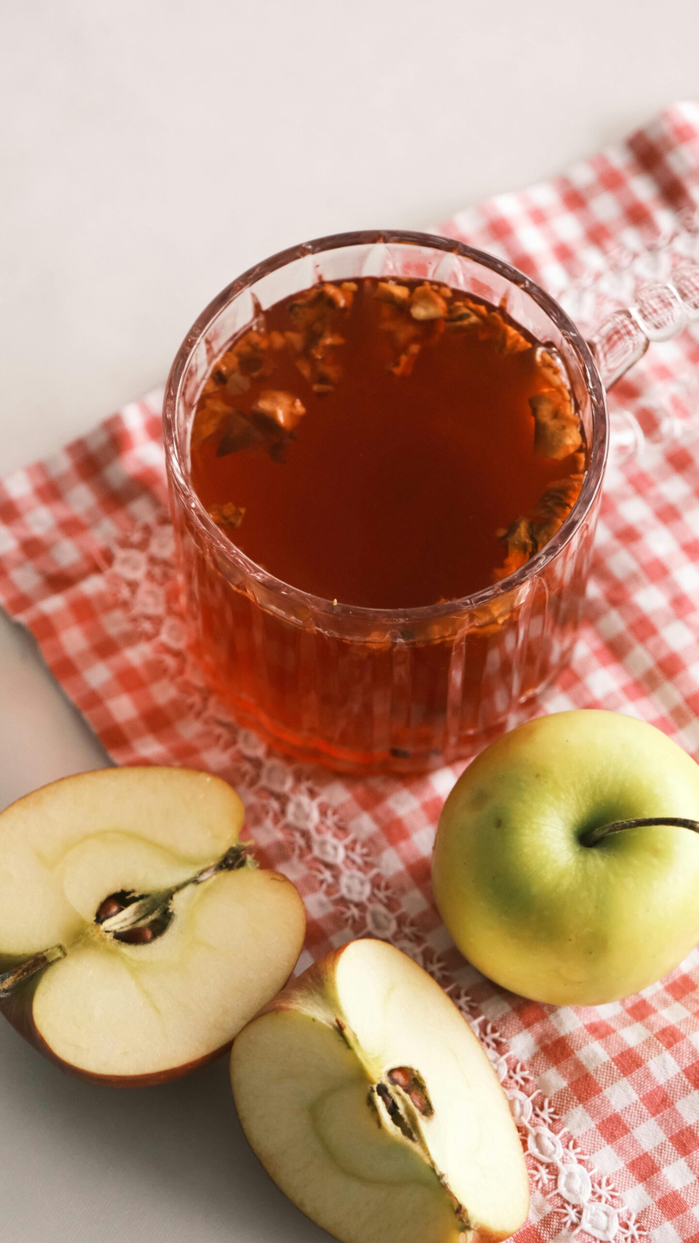 honey and apple drink
